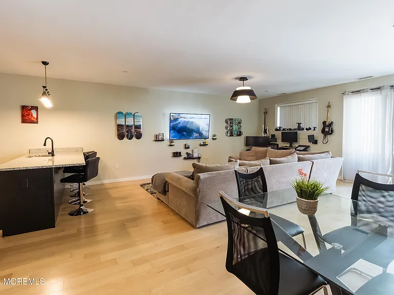 510 Monroe Ave #204 — Photo 8