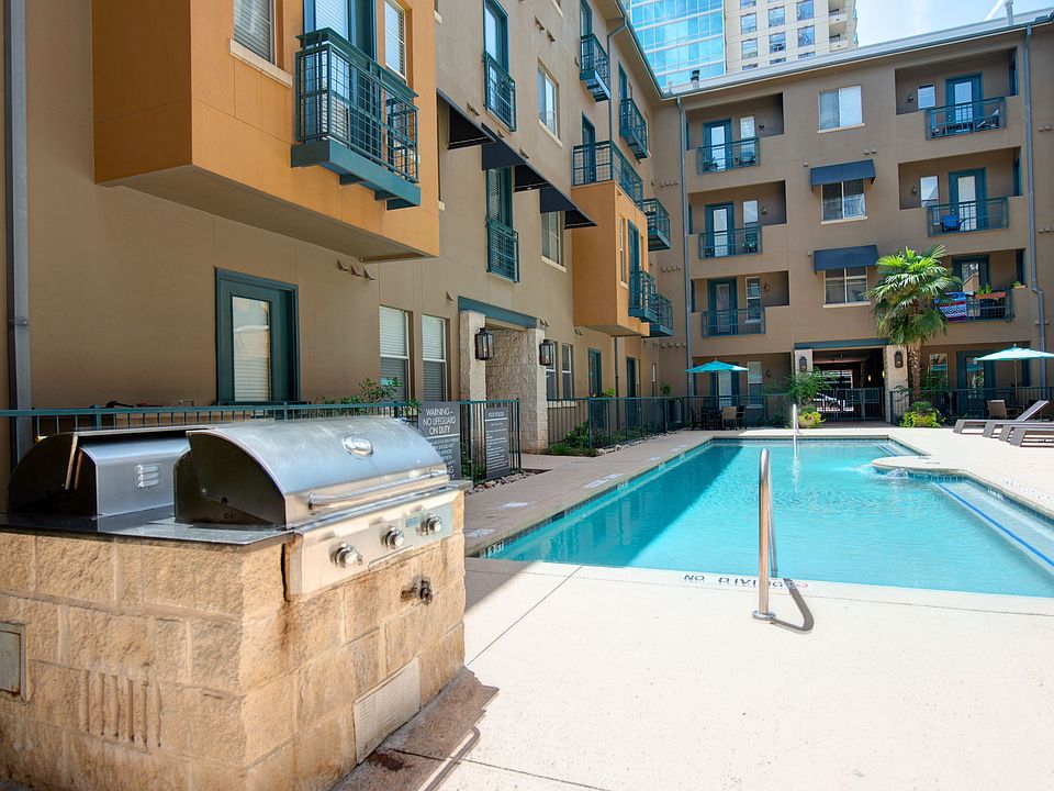 1st image of 300 West Ave Unit 3152