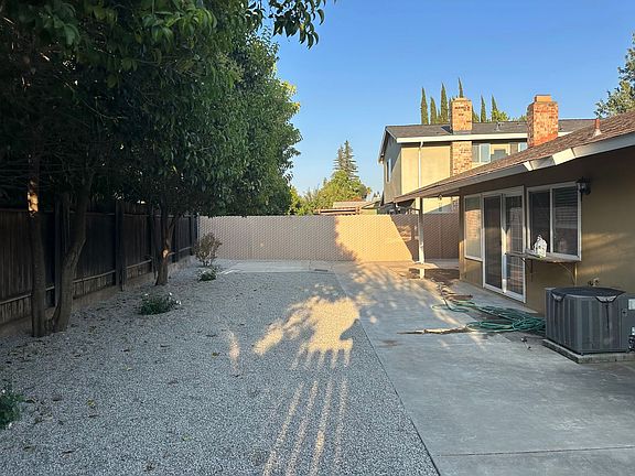 4th image of 2830 Hyannis Way