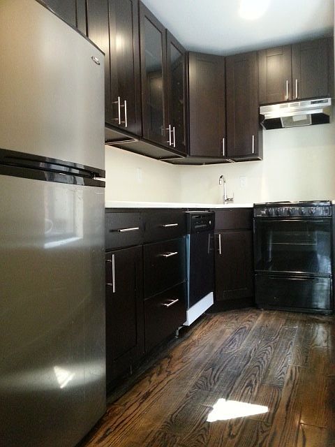 1st image of 946 Nostrand Ave #1