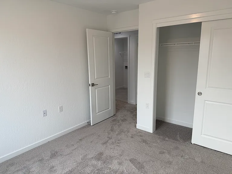 2858 E Tierra Dr — Photo 12