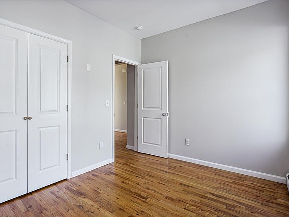 3rd image of 189 N Miller St #2