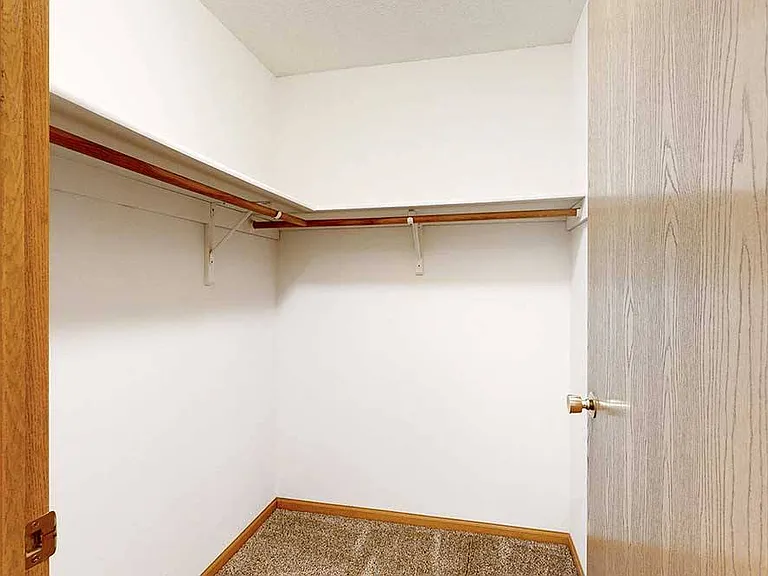 Highland View Apartments — Photo 65