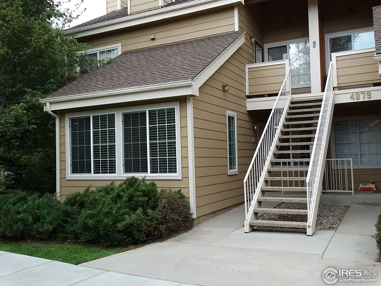 4879 White Rock Cir #E — Photo 6