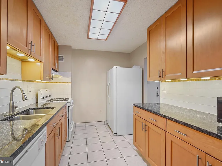 1225 Martha Custis Dr #1119 — Photo 17