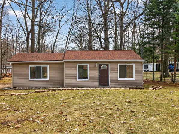3498 Niemi St, Harrison, MI 48625