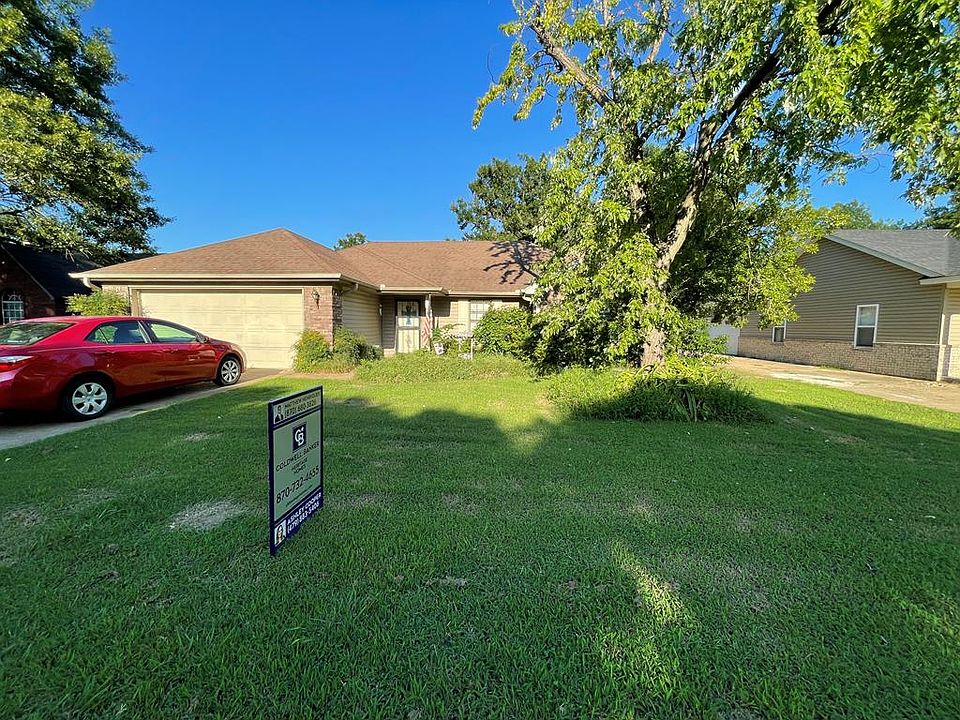 1st image of 475 E Brick Dr