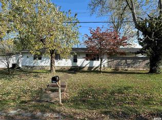 106 S 10th St, Vienna, IL 62995