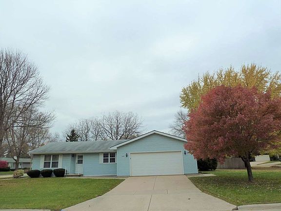 South Facing driveway... Snow melts!
