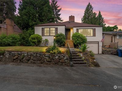 10045 38th Avenue NE, Seattle, WA, 98125