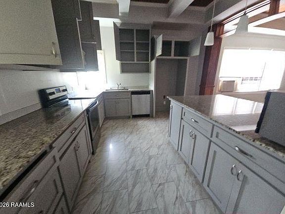 4th image of 307 S Severin St