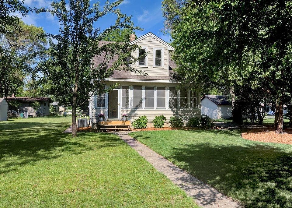 1st image of 4871 Wood Ave