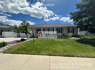 1236 E Cedar Ridge Rd, Sandy, UT 84094