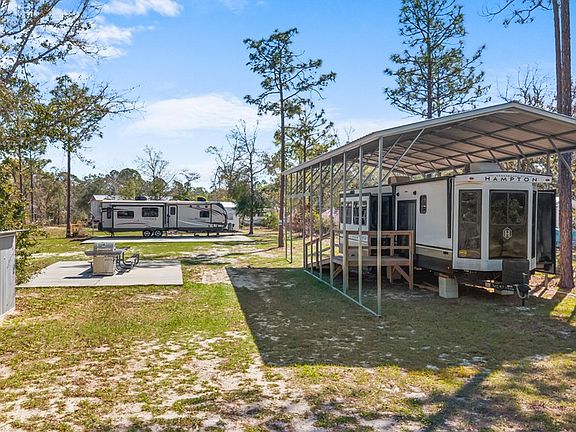 2nd image of 910 Bird Pond Rd