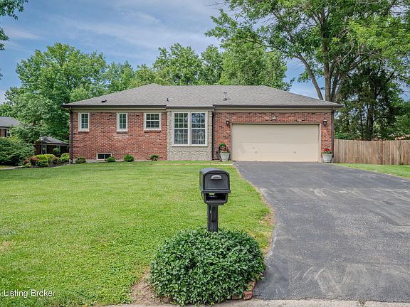 4th image of 10508 Larkhall Ct