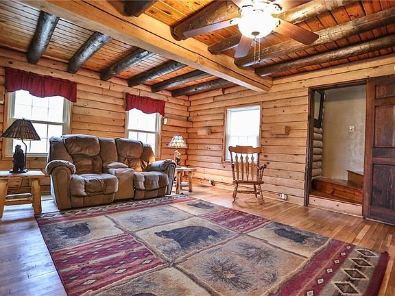 Living Room (photo 1-of-3).