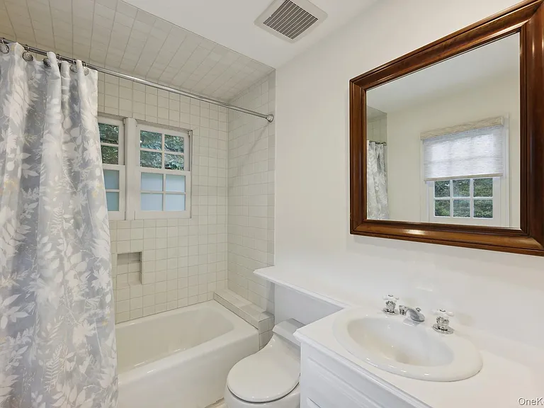62 Beach Ln — Photo 15