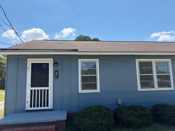 120 Eastwood Ave, Fayetteville, NC 28301