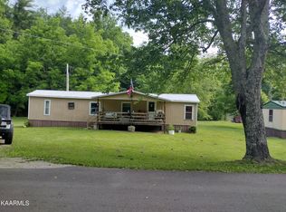 Side Cherry St, Sunbright, TN 37872