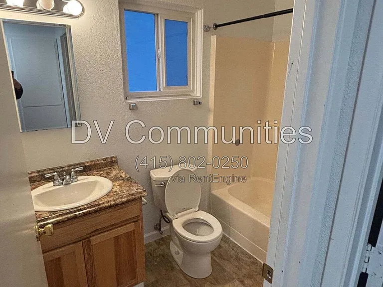101 N 10th St #16 — Photo 1