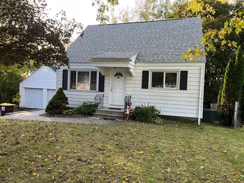 316 Old Loudon Rd #1