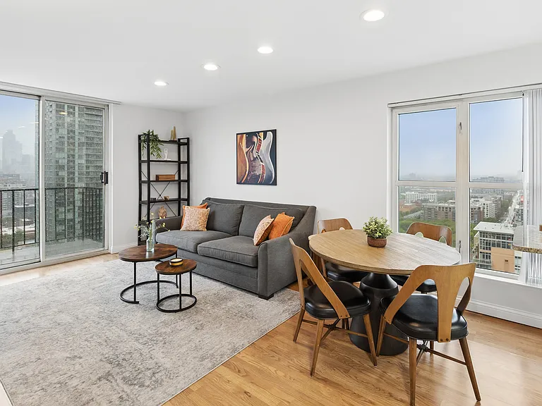 1212 N Lasalle St #2709 — Photo 5
