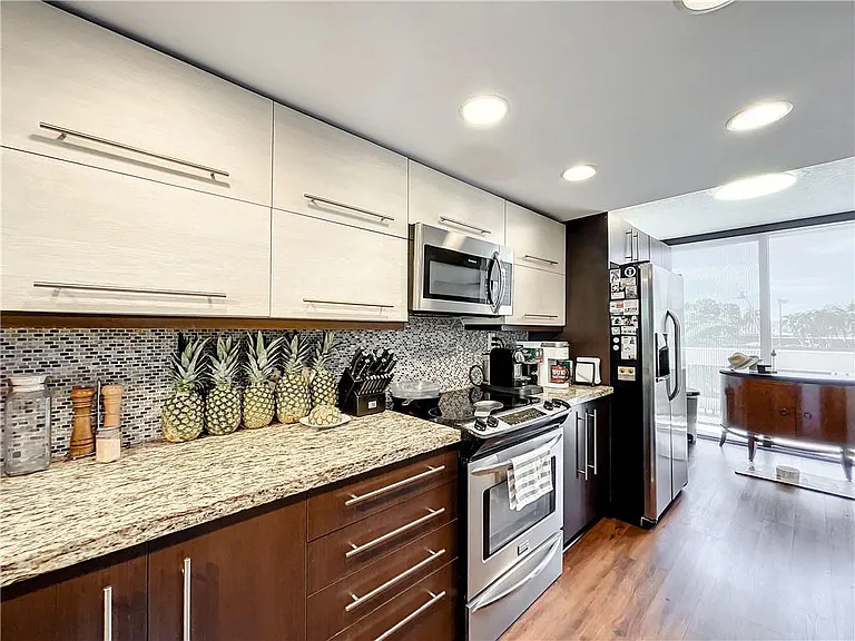 1100 SE 5th Ct #55 — Photo 19