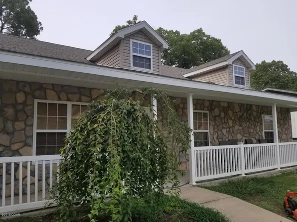 918 Canyon Dr, Neosho, MO 64850