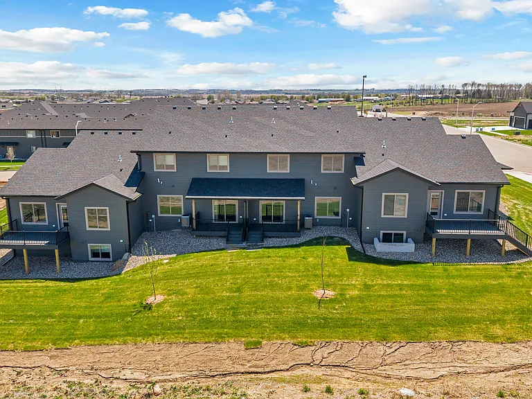 Sunrise Creek Townhomes — Photo 38