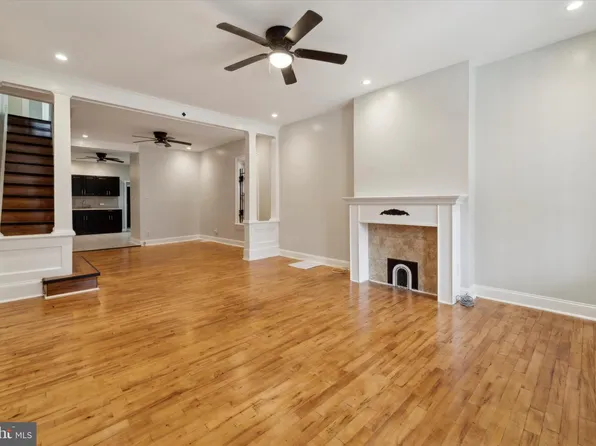5535 Hunter St, Philadelphia, PA 19131