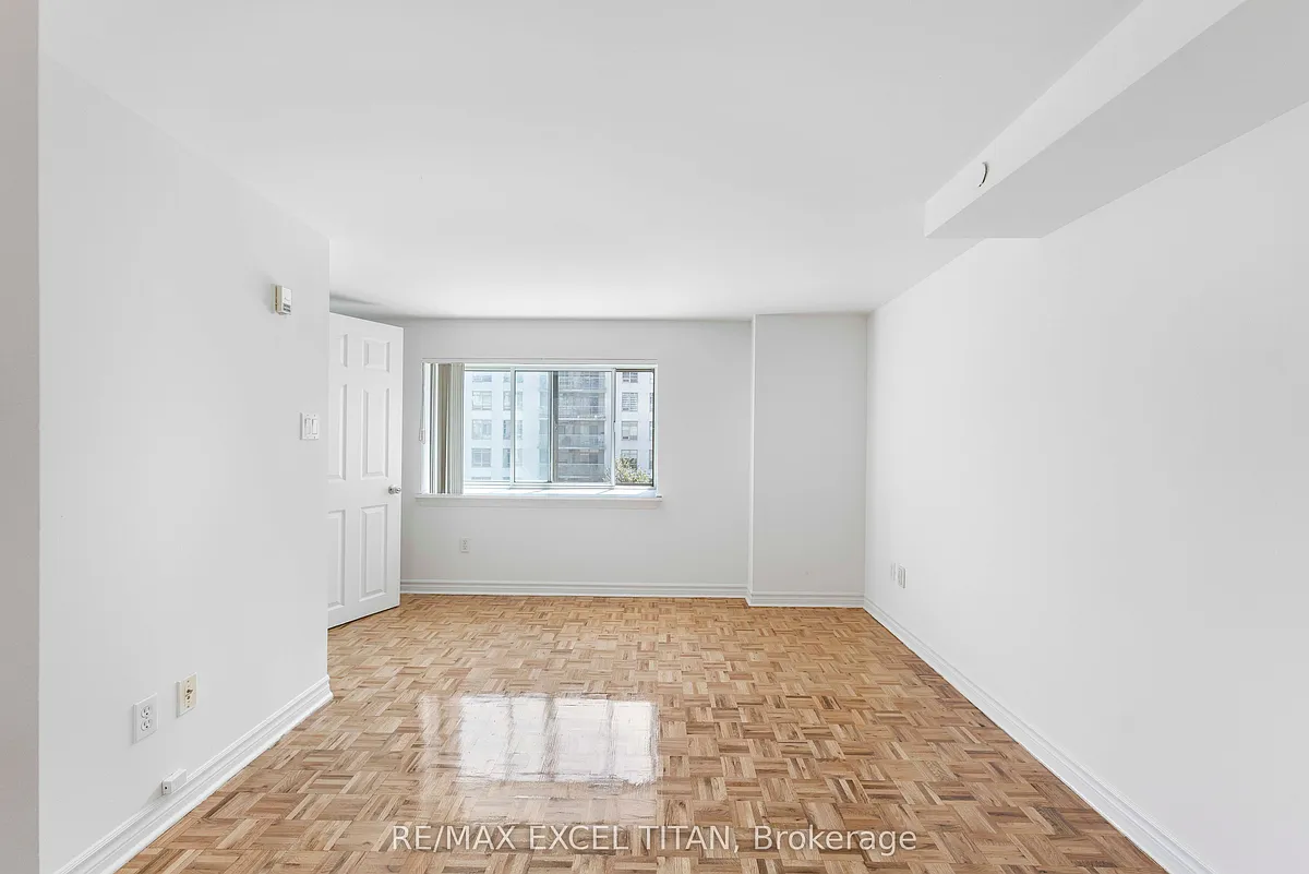 Building Photo - 1407 Dupont St #509