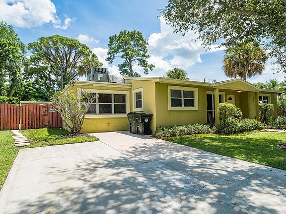 2nd image of 3432 Lake Osborne Drive