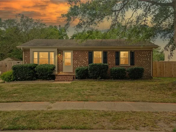 3144 Hancock Dr, Chesapeake, VA 23323