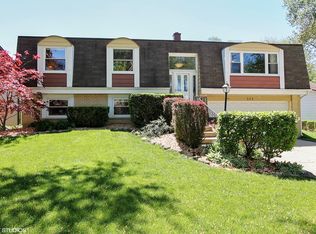 323 Anthony Rd, Buffalo Grove, IL 60089