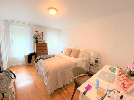 Rented by Douglas Elliman | media 18