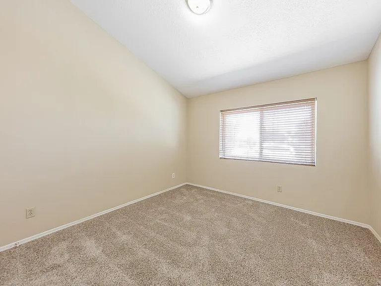 6709 W Topeka Dr — Photo 14