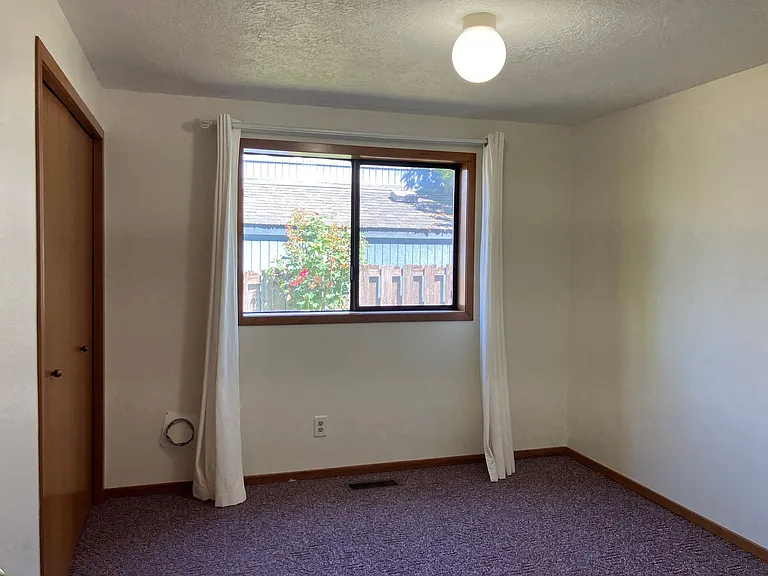 1325 Elser Dr SE — Photo 24