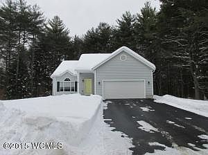 1st image of 84 Richmond Hill Dr