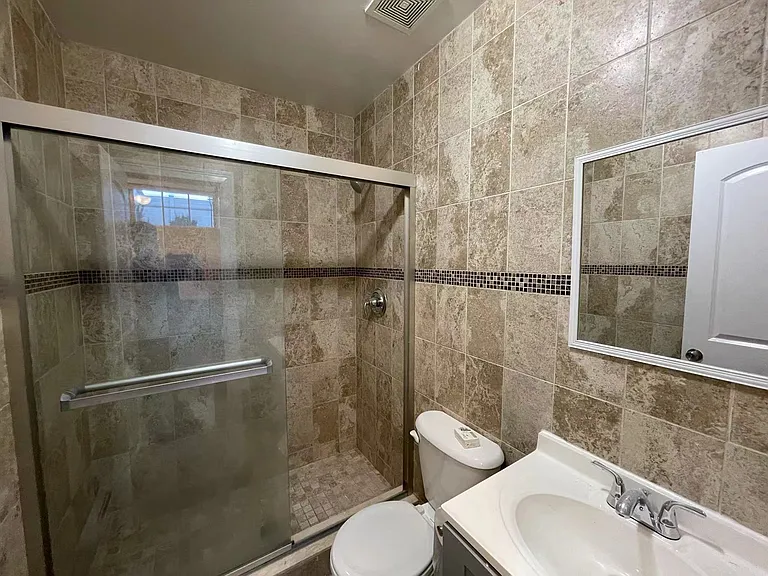 841 Marcy Ave #B — Photo 9