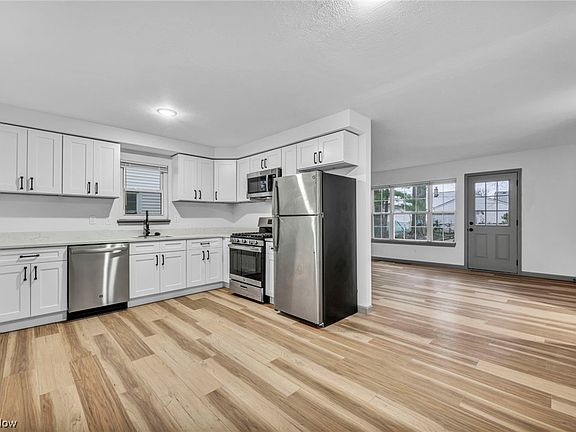 5th image of 29117 W Willowick Dr