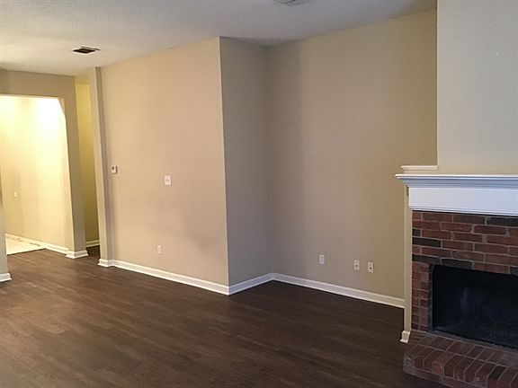 4th image of 1653 Big Bend Dr