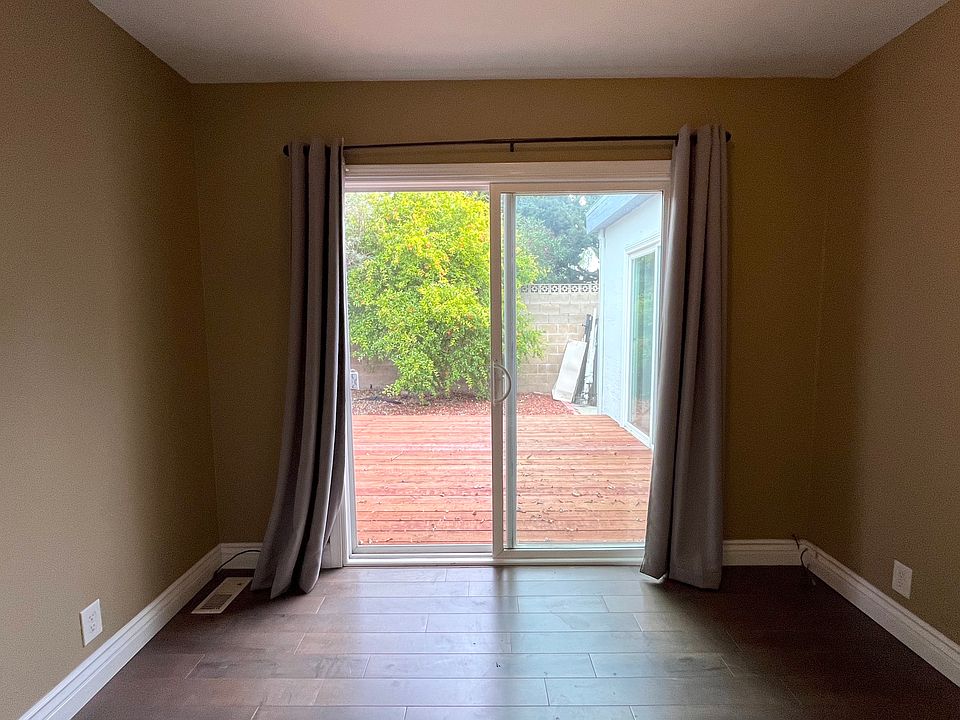 1st image of 4825 Los Arboles Pl