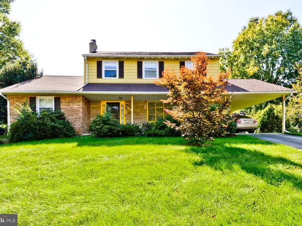 12817 Whiteholm Dr, Upper Marlboro, MD 20774