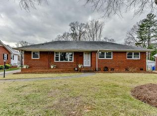 632 Scaleybark Rd, Charlotte, NC 28209