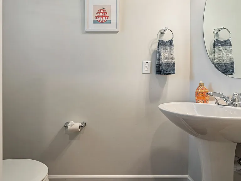 185 Millenium Dr — Photo 18