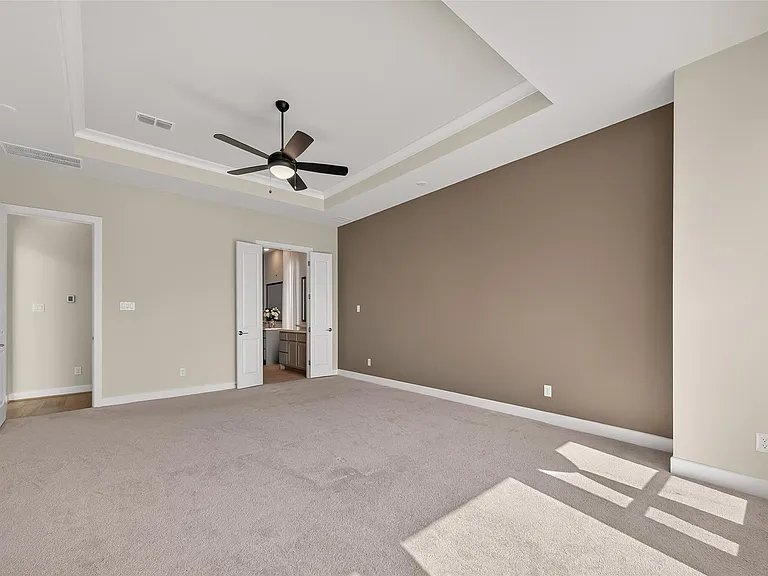 4906 Tanyard Manor Dr — Photo 18