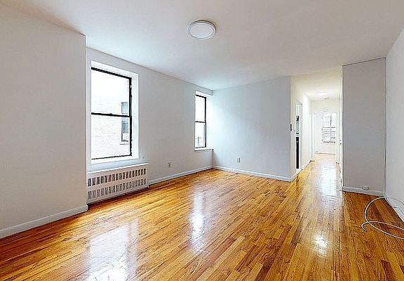 2nd image of 121 W 116th St APT 4B