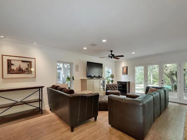 5018 Shoal Creek Blvd — Photo 9