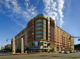 60 Riverwalk Pl, Taurus, NJ 07093