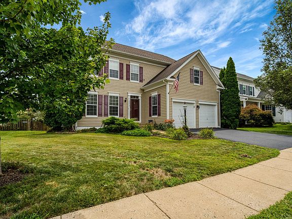 3rd image of 10019 Naughton Ct
